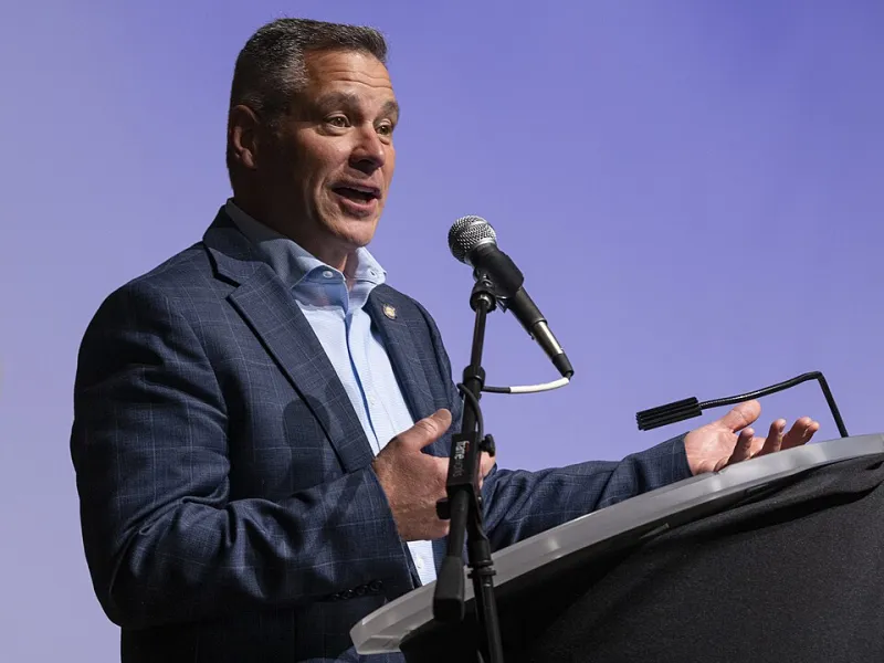 Spines of Straw: The Slow Surrender of the Republican Establishment